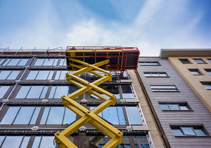 Are Different Colored Flammable Safety Cabinets Necessary for Proper Chemical Storage?